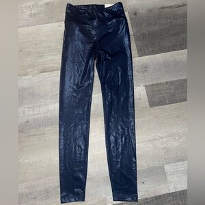 🫐NWT American Eagle Blue Leggings